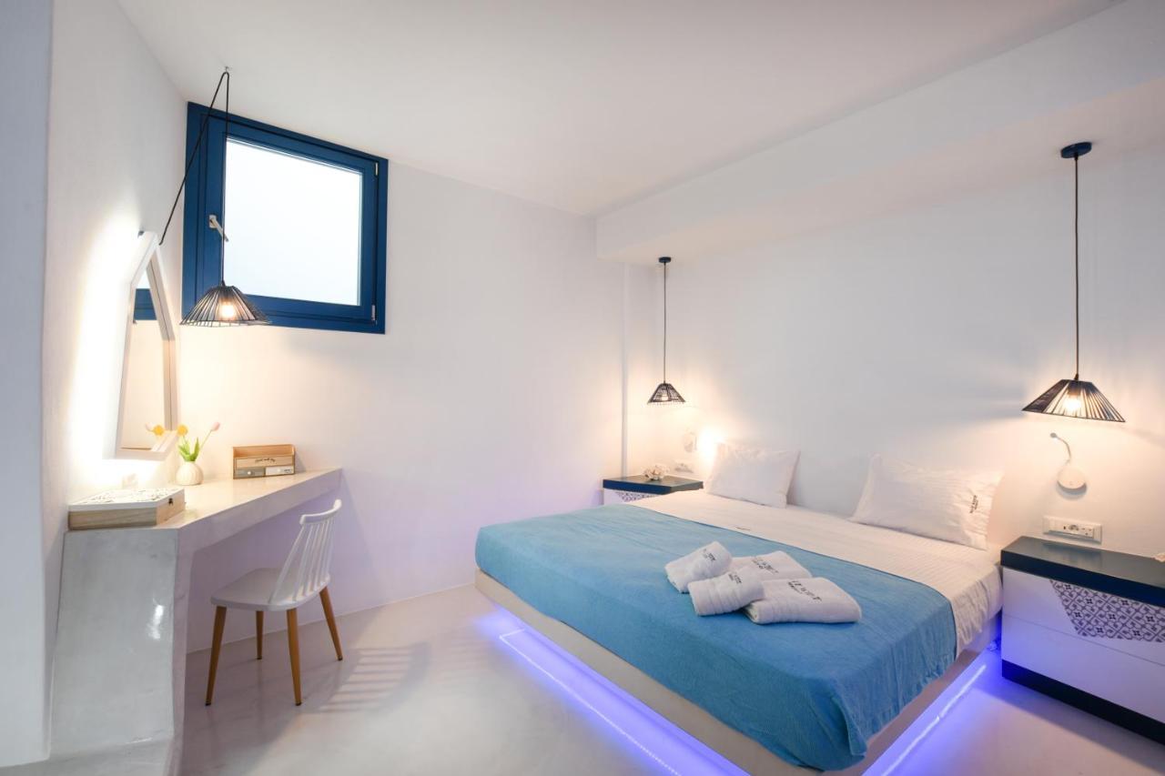 Blue White Residence Monolithos  Exterior photo
